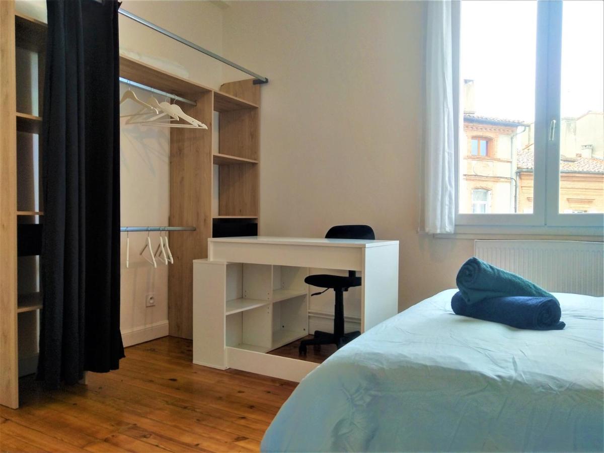 Chambre Privee Et Spacieuse Au Sein D'Un Logement Partage - Central, Quartier Villebourbon - 3 Chambres Doubles - 2 Balcons - Places De Stationnements Gratuites - 5 Min A Pied Gare Et Hypercentre มงโตบ็อง ภายนอก รูปภาพ
