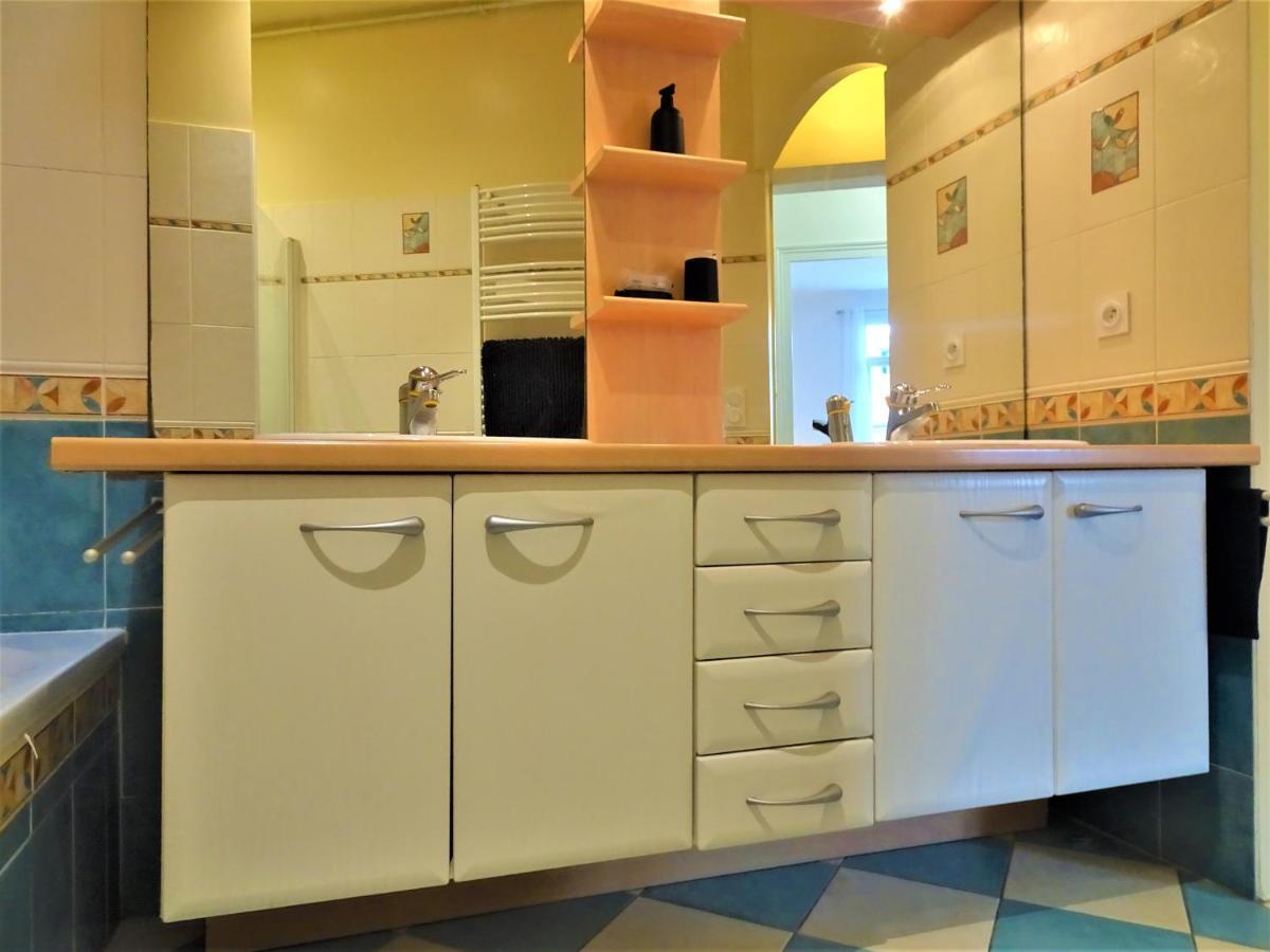Chambre Privee Et Spacieuse Au Sein D'Un Logement Partage - Central, Quartier Villebourbon - 3 Chambres Doubles - 2 Balcons - Places De Stationnements Gratuites - 5 Min A Pied Gare Et Hypercentre มงโตบ็อง ภายนอก รูปภาพ