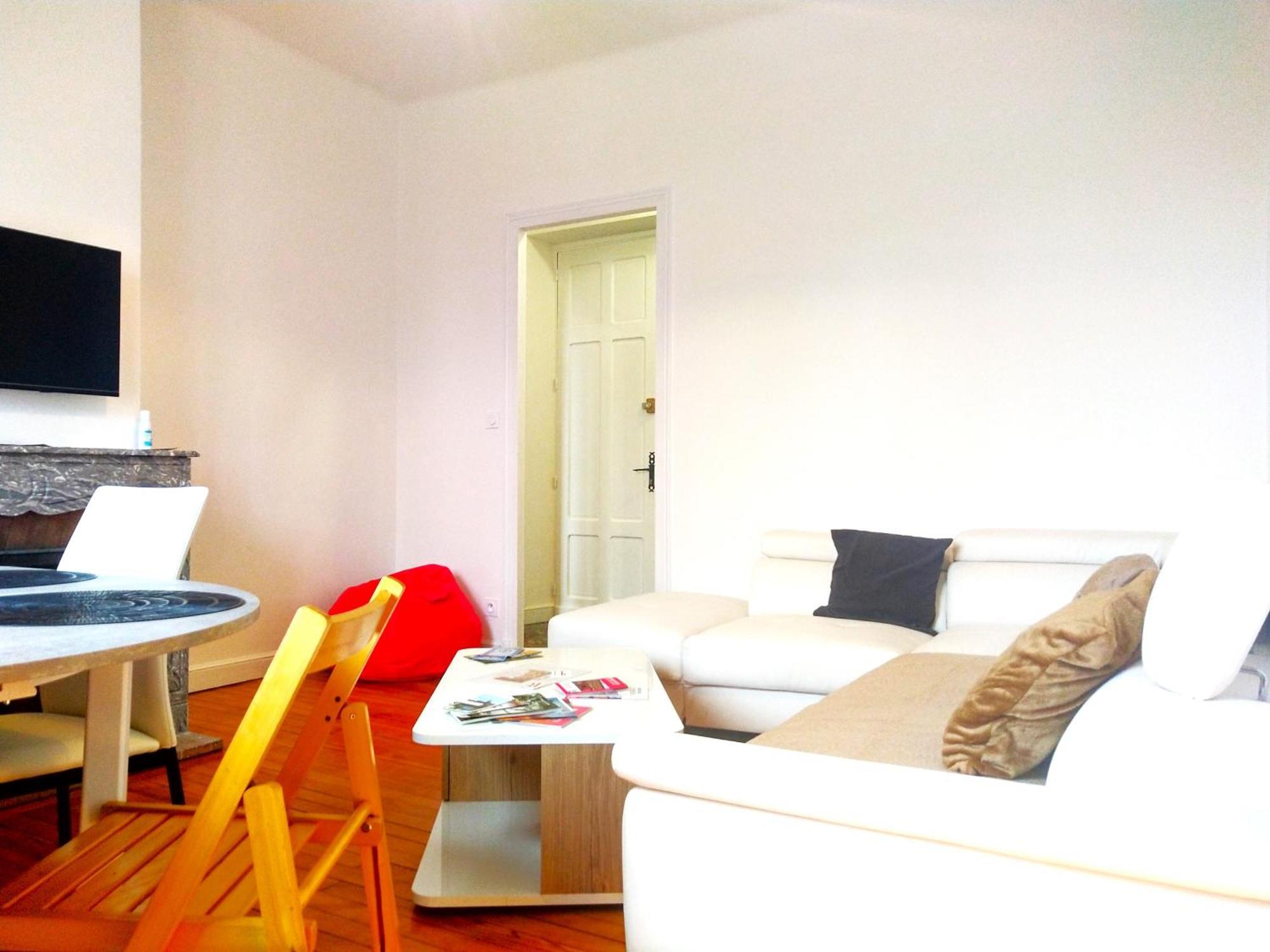 Chambre Privee Et Spacieuse Au Sein D'Un Logement Partage - Central, Quartier Villebourbon - 3 Chambres Doubles - 2 Balcons - Places De Stationnements Gratuites - 5 Min A Pied Gare Et Hypercentre มงโตบ็อง ภายนอก รูปภาพ